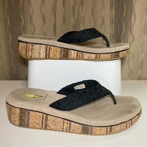 Volatile Cork Wedge Women’s 9 Flip Flop Thong Sandals Black Eyelet Striped Cork